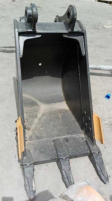 Ковш шириной 600 мм для экскаватора-погрузчика