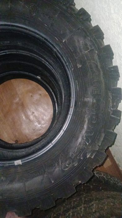 Продаётся резина на УАЗ