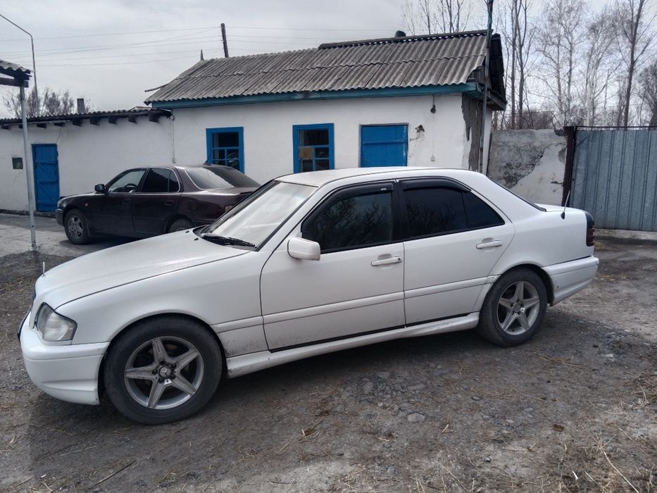 Мерседес c180 w202