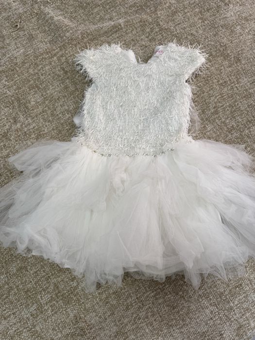 Нарядное платье для девочек