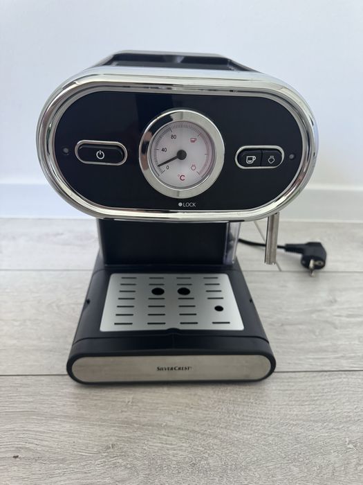 Aparat de cafea espressor SilverCrest NOU NEFOLOSIT CU CUTIE!!!!