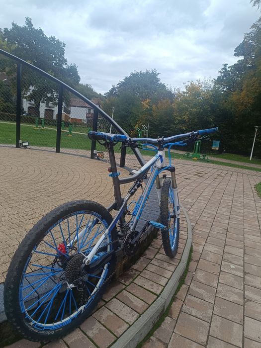 Bicicleta enduro Bergamont