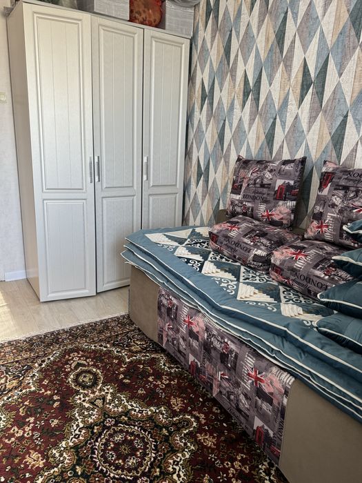 Продам квартиру 2-ком  9-45 высотном доме