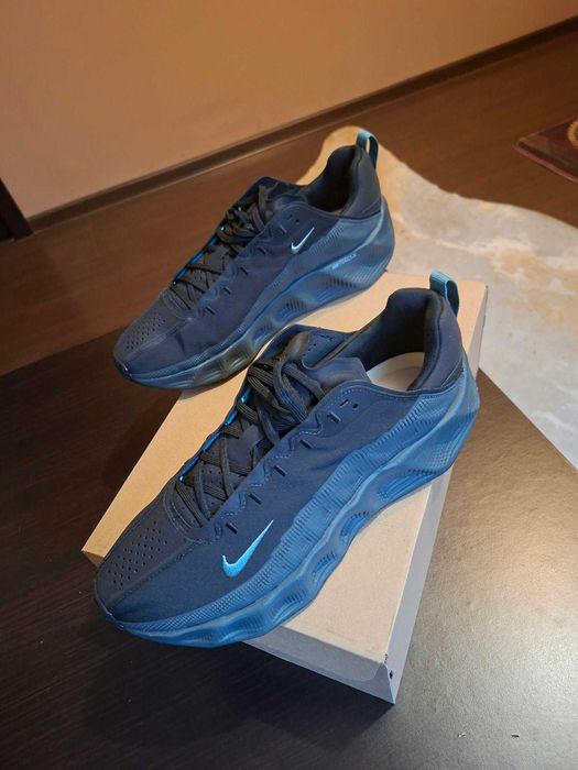 Маратоники Nike Ava Rover
