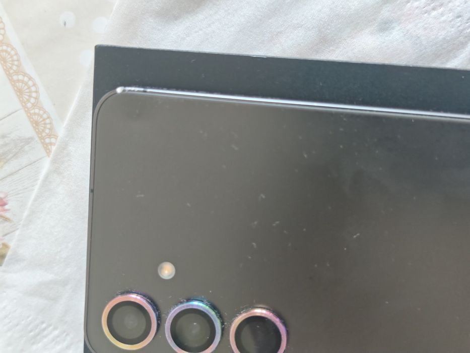 Samsung S24 128gb 8gb ram