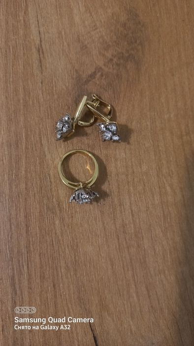 Бижутерия сатылады