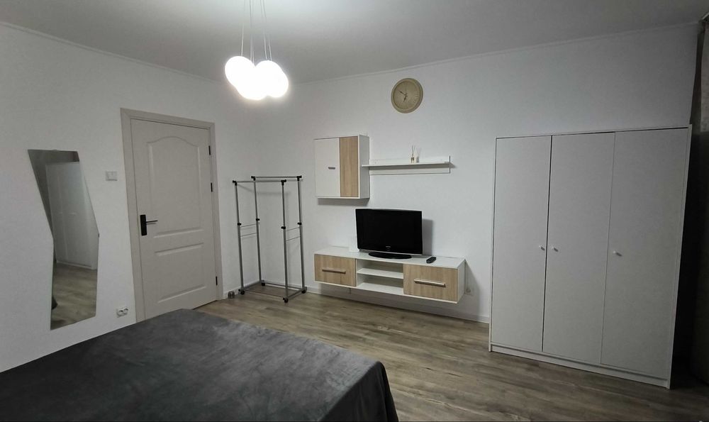 Garsoniera de inchiriat Plaza Romania