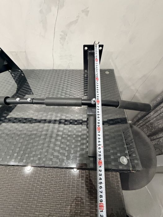 Турник настенный Torneo