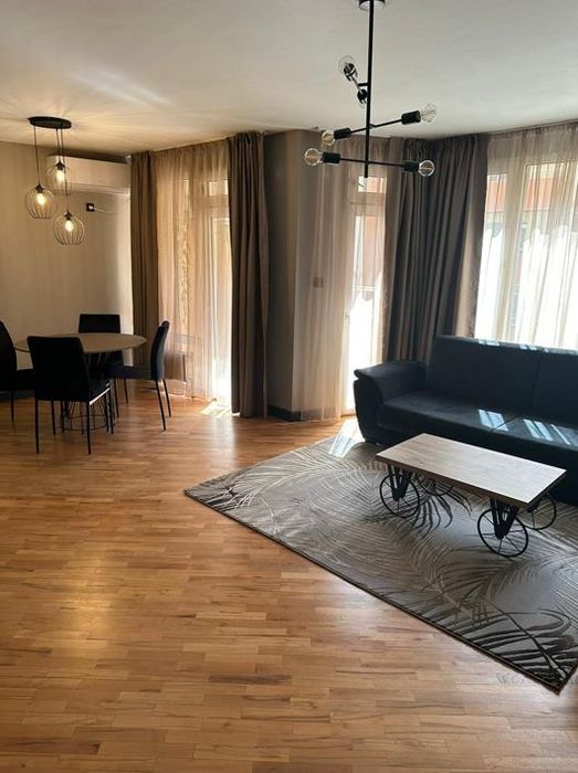 Дава се под наем Тристаен апартамент в София, Белите брези - 100 кв.м за 900 € - Снимка #2