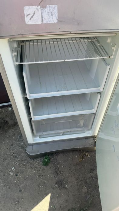 Продам холодильник