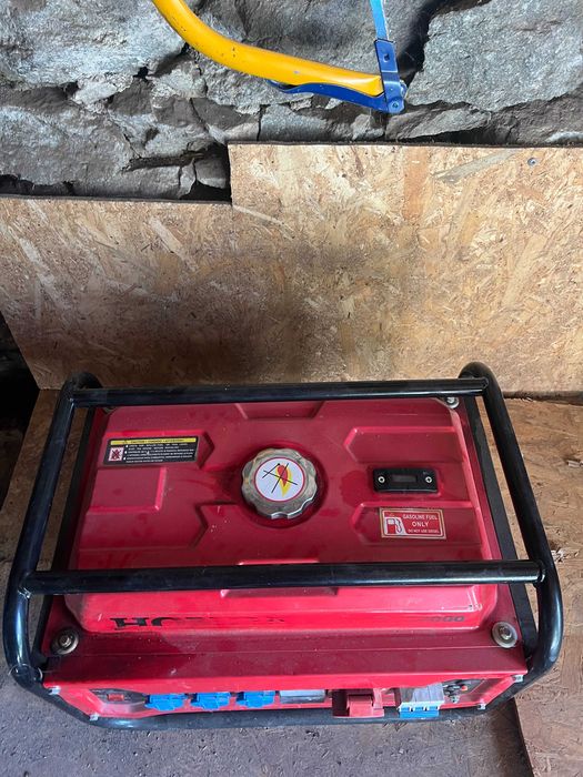Бензинов генератор 4500W
