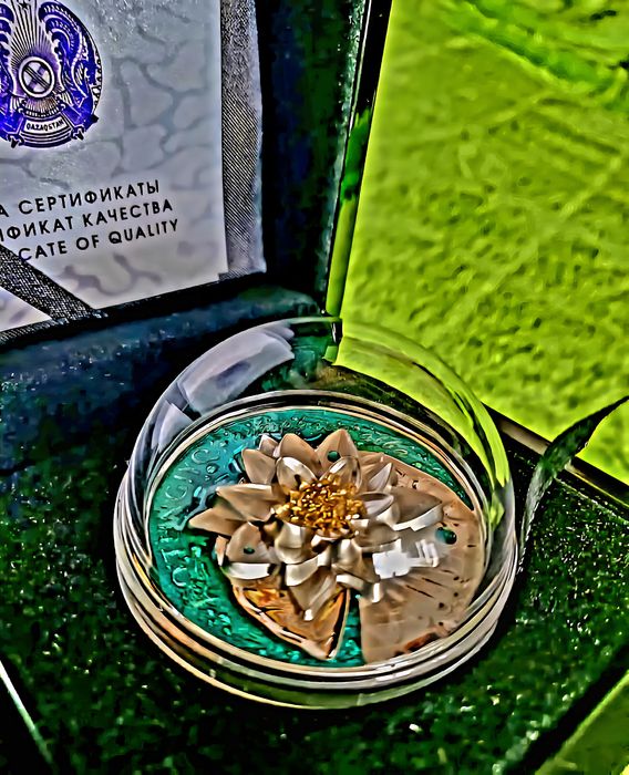 Кувшинка серебро