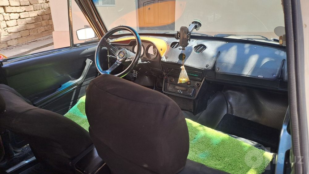 Sotiladi Vaz2106