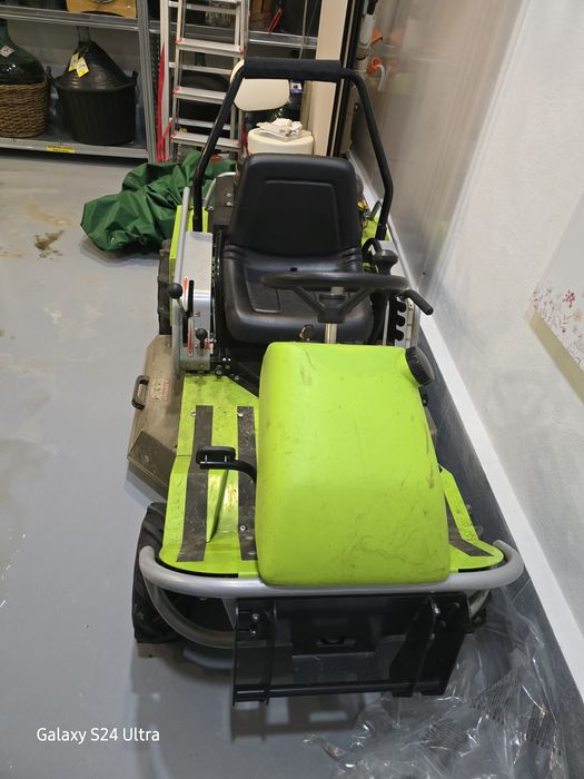 Tractoras Grillo 9.18, tuns gazon,