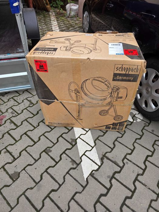 Betoniera Scheppach MIX180, capacitate 650 W, 180 L, viteză 29,5 min-1, angrenaje turnate durabile și robuste