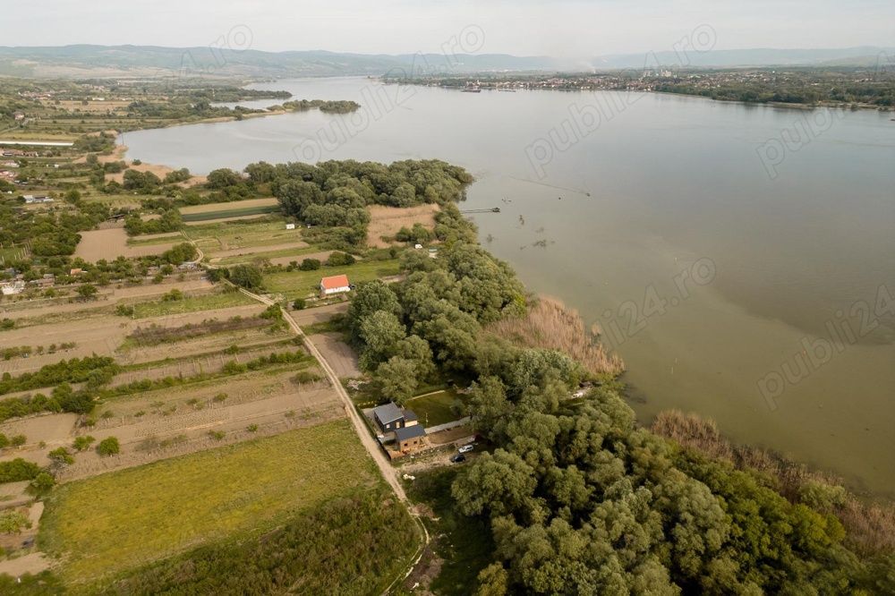 Teren vanzare Divici