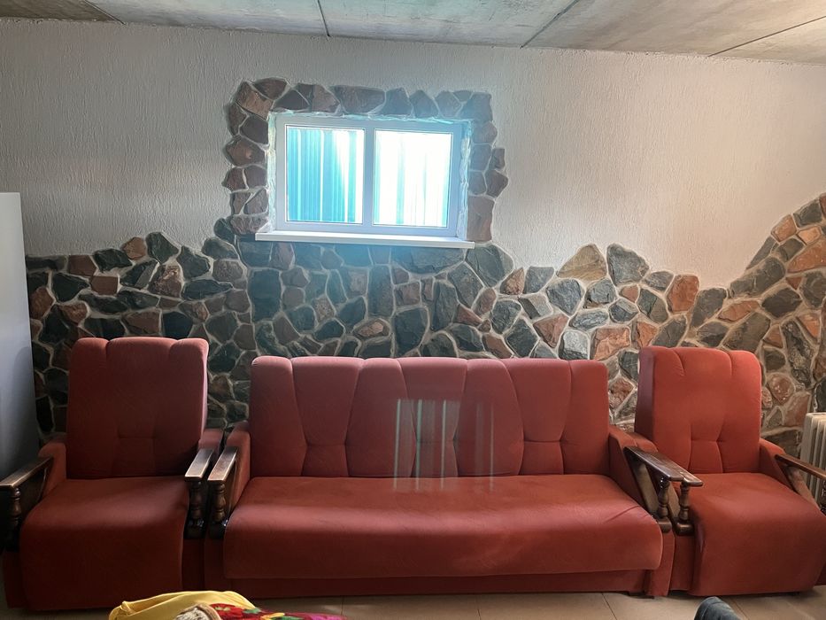 Диваны 4 штуки для дома