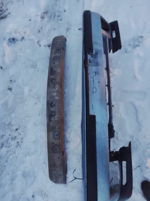 Продаю Бампер бмв