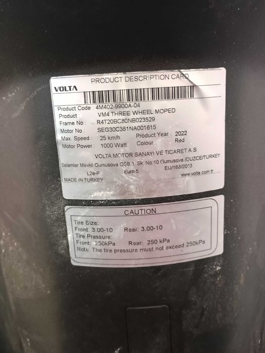 Vând scuter electric 3 roti