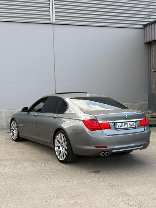 Vand bmw seria 7 2010 730d euro5
