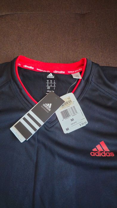 Спортни мъжки дрехи от различни марки