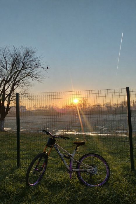 GUNS N ROSES ( двух подвес )