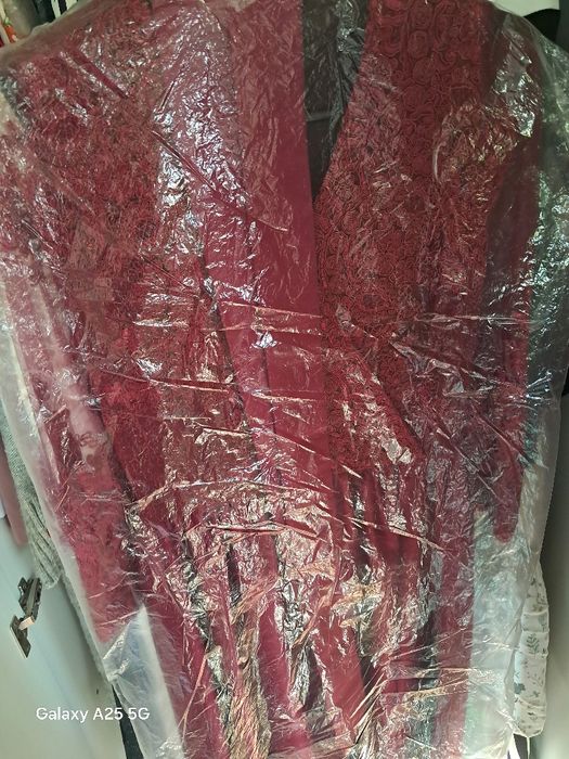 Одежды надевала все 1 раз