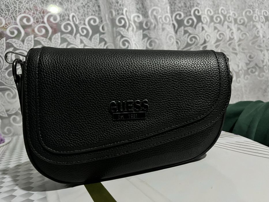Сумка Guess ………..