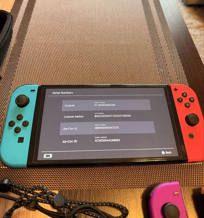 Nintendo Switch OLED Neon Blue/Red