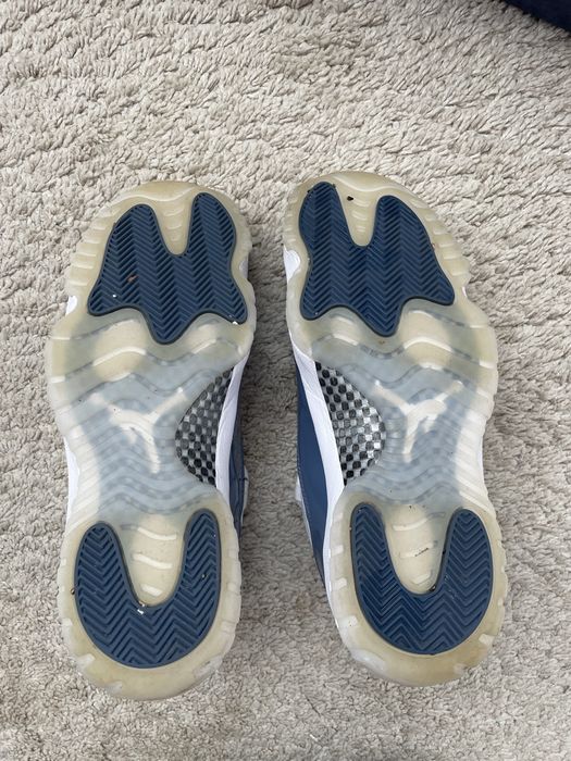 Jordan 11 low diffused blue