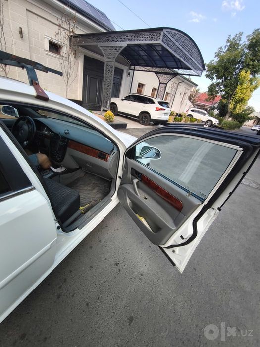 Продается Chevrolet Lacetti 1.8 AT, 2010 г.