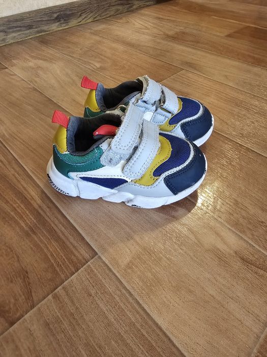 Продам  обувь для мальчика