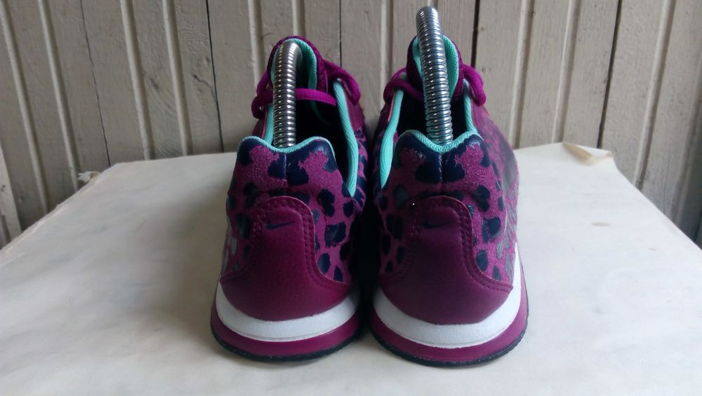 Оригинални маратонки''Nike Little Runner Print Suede''39 номер