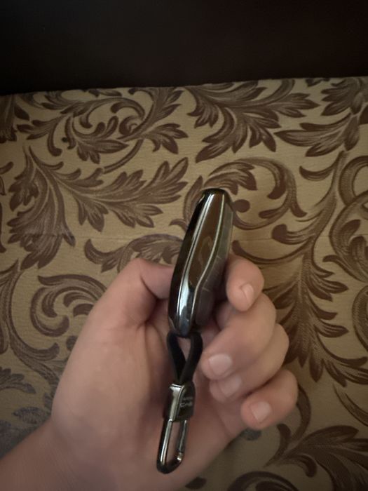 BYD Chimpion orginal pult oʻziniki srochno sotiladi