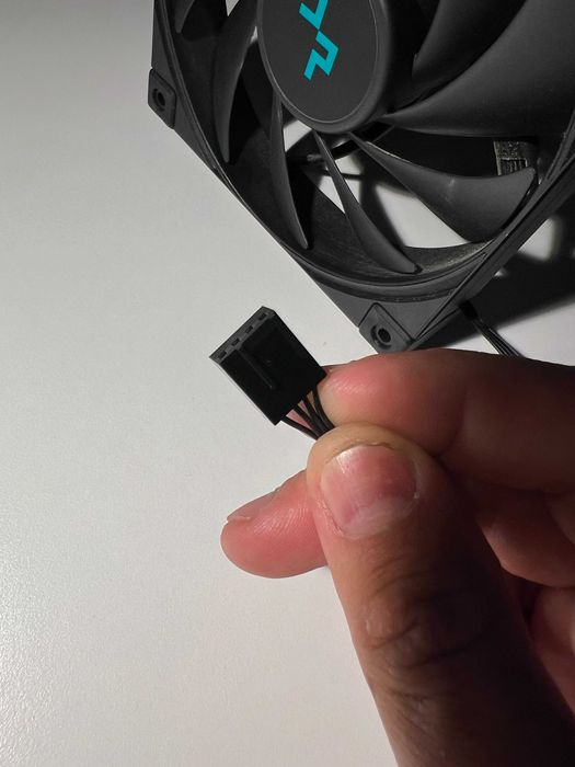 Ventilatoare 120mm RGB Segotep, Aqirys, Deepcool