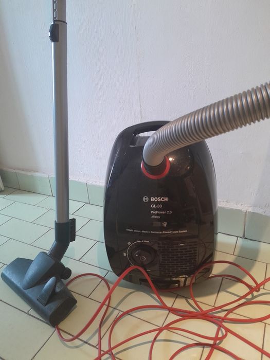 Прахосмукачка с торба Bosch