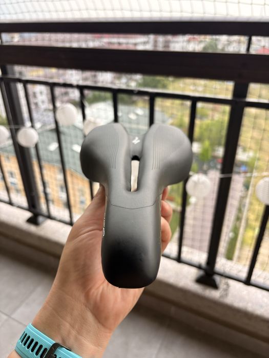 Vand sa Specialized Avatar 143mm