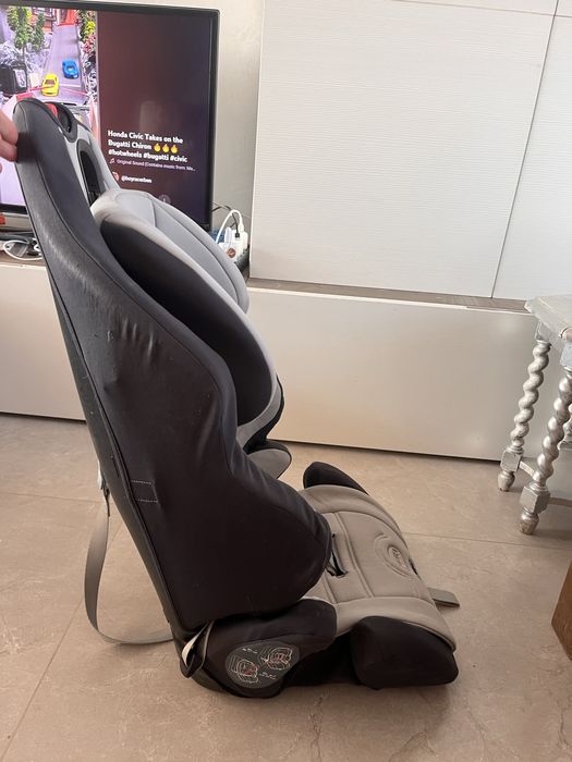 scaun auto 12 Luni +| 9-36 Kg Chicco