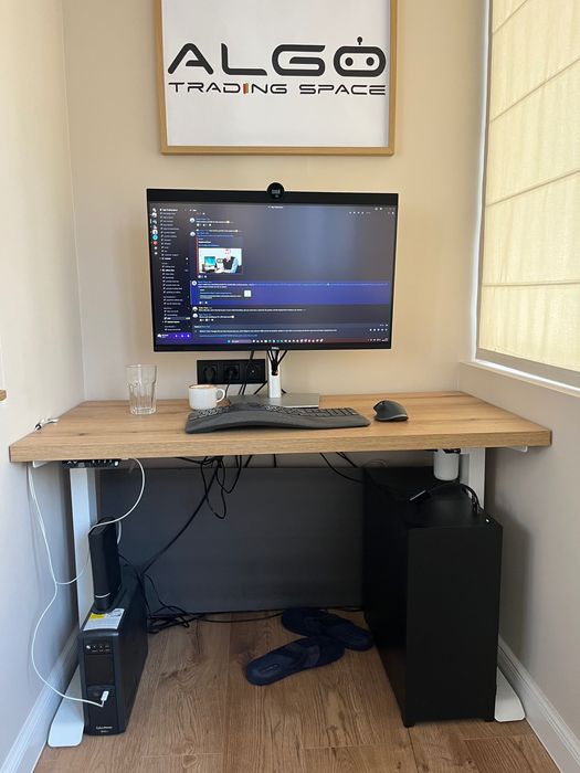 Dell UltraSharp U3223QZ 31.5-инчов 4K монитор с гаранция