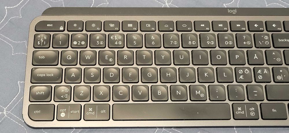 Logitech MX Keys  Tastatura Wireless Bluetooth folosita fuctionala  185 Lei  fara alte accesorii