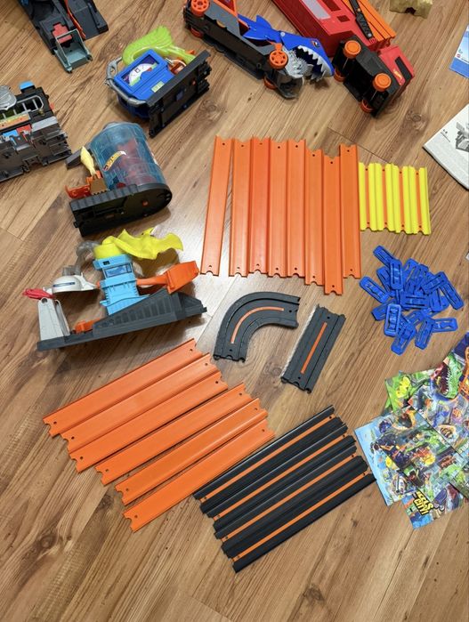 Треки hot wheels б/у в отличном состоянии