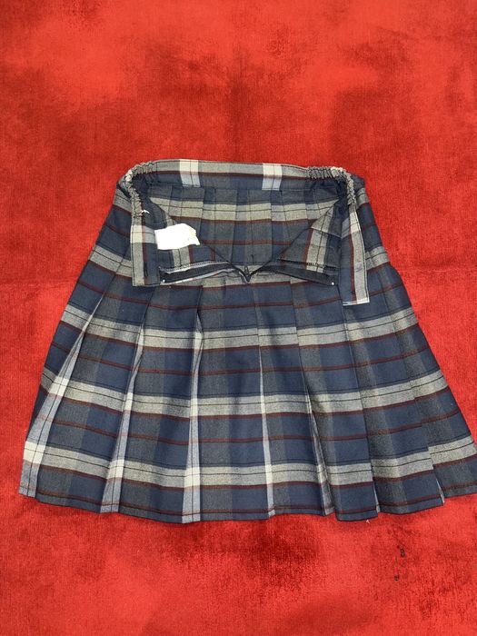 Бином форма продам юбку 32р