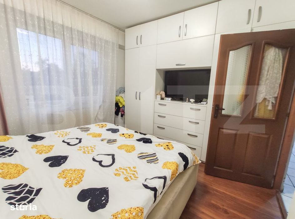 Apartament 4 camere, 80 mp, zona Micro 16