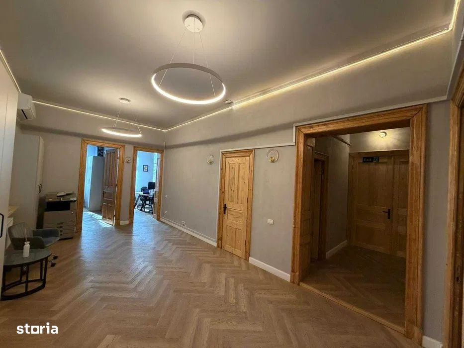 Spatiu Birouri | 5 Camere | Zona Peninsulara