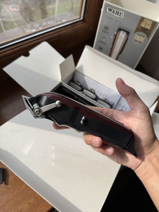 Рабочий машинка WAHL LEGEND