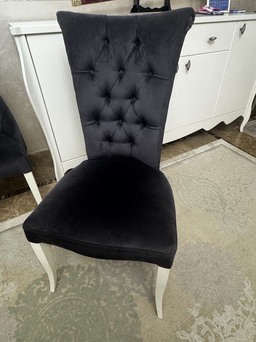 Стол обеденный со стульями