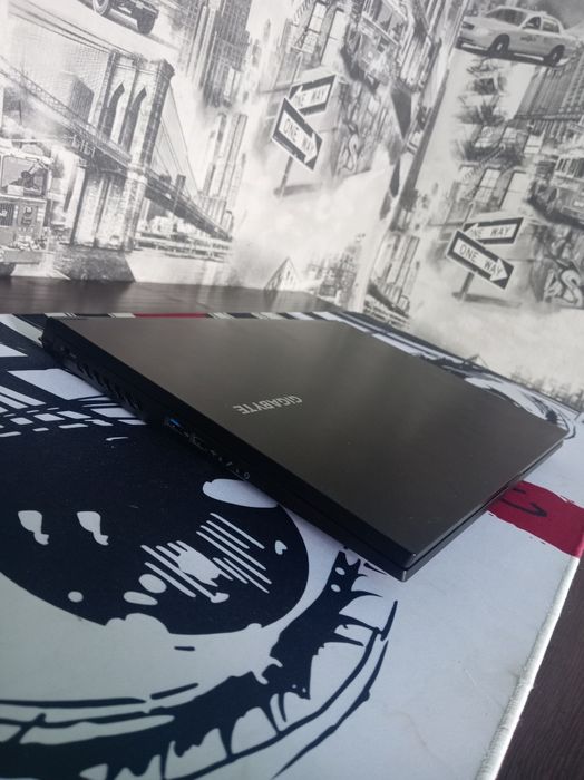 Ноутбук Gigabate