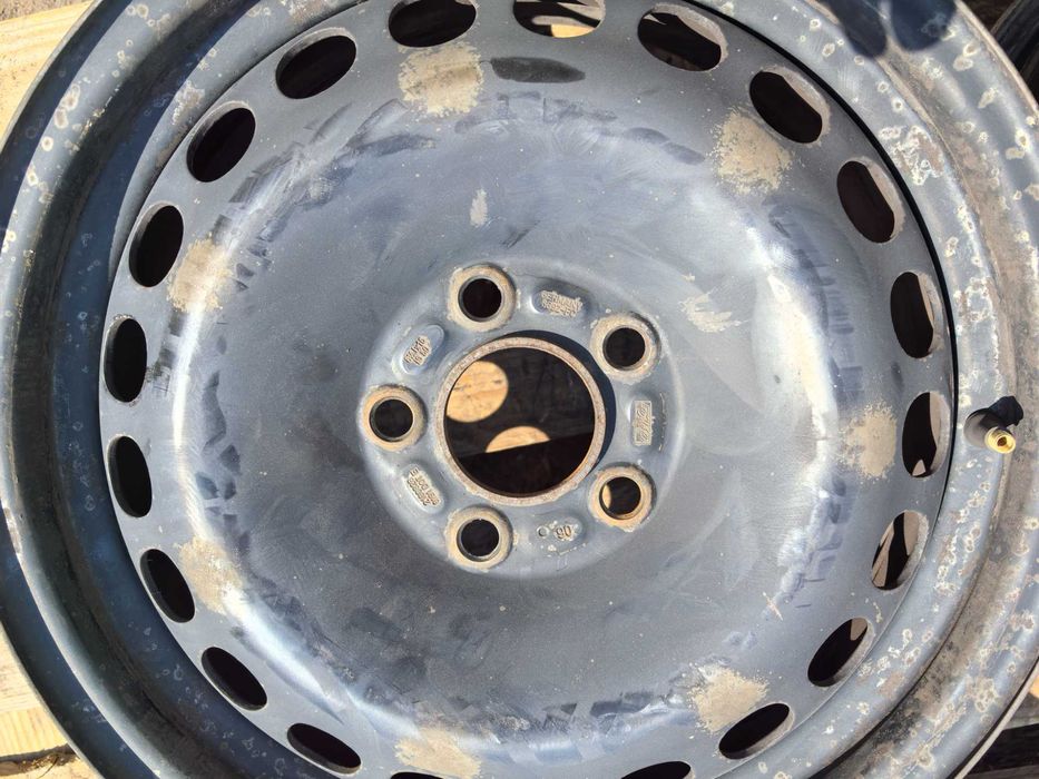 16 цола 5 х 108 мм Форд Мондео / Ес макс / Куга - 14 мм шпилки !