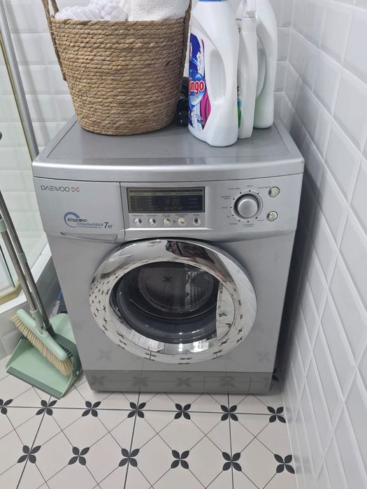 Продам стиральную машину Daewoo