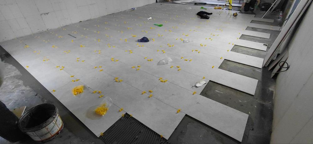 кафел ва стяжка   хизматларимиз Тез ва сифатли